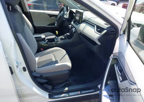 2021 Toyota Rav4 Xle из США, поврежденный, VIN JTMR6RFVXMD506835